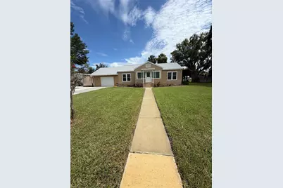 207 E Halifax Avenue, Oak Hill, FL 32759 - Photo 2