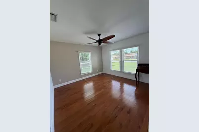 207 E Halifax Avenue, Oak Hill, FL 32759 - Photo 30