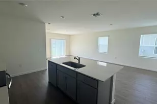 2046 Walnut Crk Dr, Kissimmee, FL 34744 - Photo 12