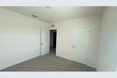 2046 Walnut Creek Drive, Kissimmee, FL 34744 - Photo 36