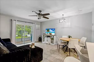 1638 Windsor Oak Ct, Kissimmee, FL 34744 - Photo 4
