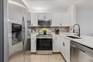 1638 Windsor Oak Ct, Kissimmee, FL 34744 - Photo 14