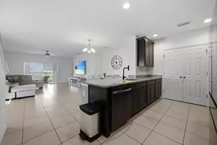5049 Blue Hammock Ct, Kissimmee, FL 34746 - Photo 6