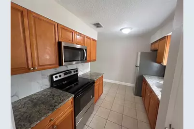 152 Julie Lane #Unit B, Auburndale, FL 33823 - Photo 2