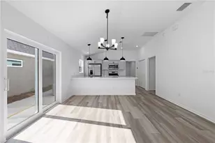 517 Lamington Ln, The Villages, FL 34762 - Photo 20