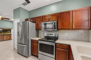 123 Bluff Pass Dr, Eustis, FL 32726 - Photo 12