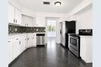 5820 Harrington Drive, Orlando, FL 32808 - Photo 10