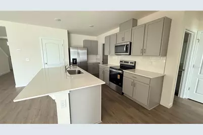 2066 Walnut Creek Drive, Kissimmee, FL 34744 - Photo 10