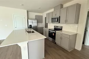 2066 Walnut Crk Dr, Kissimmee, FL 34744 - Photo 10