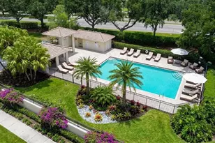 7462 Featherstone Blvd, Sarasota, FL 34238 - Photo 6