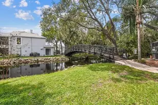4140 Dolphin Dr, Tampa, FL 33617 - Photo 18