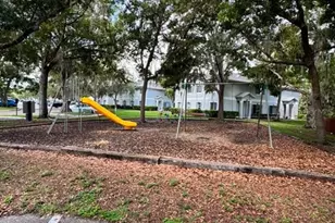 4140 Dolphin Dr, Tampa, FL 33617 - Photo 28
