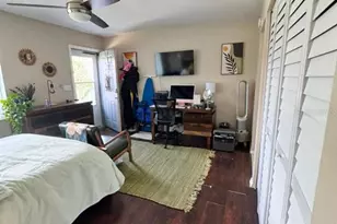 4140 Dolphin Dr, Tampa, FL 33617 - Photo 8