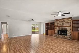 2217 Boxwood Way, Brandon, FL 33511 - Photo 4