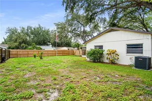 2217 Boxwood Way, Brandon, FL 33511 - Photo 32