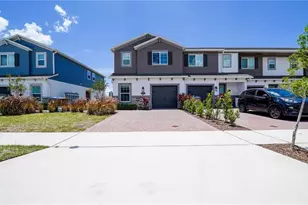 2782 Narcoossee Cmns Wy, Saint Cloud, FL 34771 - Photo 2