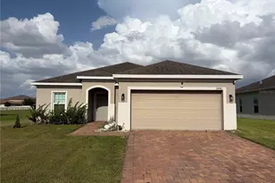 2840 Wadeview Loop, Saint Cloud, FL 34769 - Photo 2