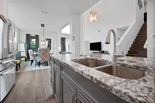 17807 Passionflower Cir, Clermont, FL 34714 - Photo 12