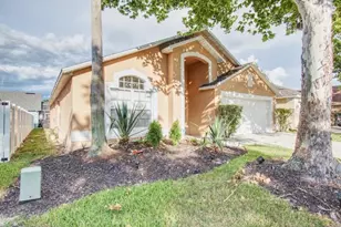 419 Buckingham Cir, Davenport, FL 33897 - Photo 2