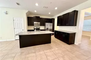 8568 Dufferin Ln, Orlando, FL 32832 - Photo 4