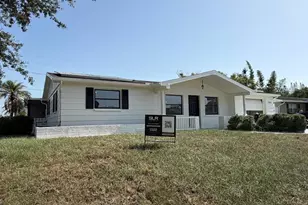 3708 Holiday Lake Dr, Holiday, FL 34691 - Photo 2
