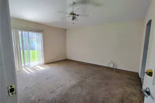 3248 Sawgrass Creek Cir, Saint Cloud, FL 34772 - Photo 10