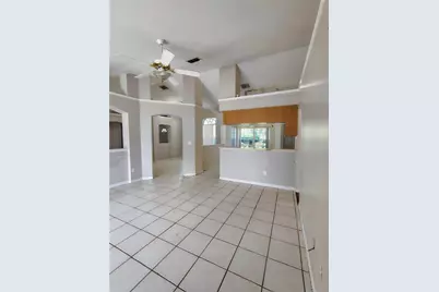 3248 Sawgrass Creek Circle, Saint Cloud, FL 34772 - Photo 4