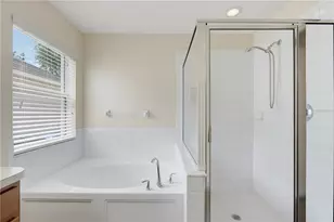 7512 Turtle View Dr, Ruskin, FL 33573 - Photo 50