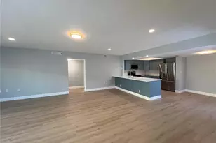7550 Sunshine Skyway Ln S, Saint Petersburg, FL 33711 - Photo 6