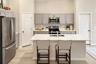 2279 Canyon Oak Dr, Davenport, FL 33837 - Photo 2