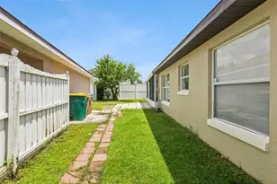 2625 Walden Ct, Kissimmee, FL 34743 - Photo 20