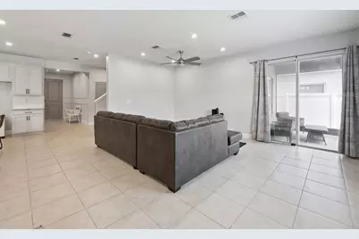 137 Lavenna Avenue, Saint Cloud, FL 34771 - Photo 6