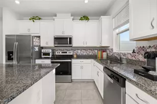 1177 Seaside Mist Trl, Kissimmee, FL 34747 - Photo 20