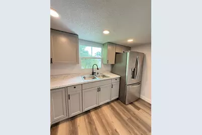 904 Robinson Avenue, Saint Cloud, FL 34769 - Photo 18