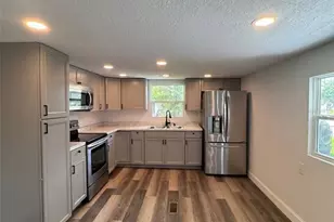 904 Robinson Ave, Saint Cloud, FL 34769 - Photo 4