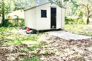 17273 NE 37th St, Silver Springs, FL 34488 - Photo 14