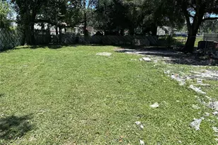 129 1st St, Winter Haven, FL 33880 - Photo 1