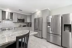5730 Anna Dr, Tampa, FL 33610 - Photo 16
