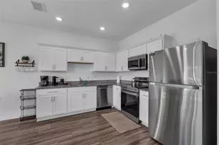 6359 Kay Morgan Ln, Gibsonton, FL 33534 - Photo 10