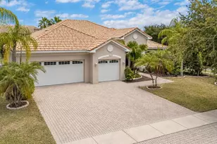 3609 Valleyview Dr, Kissimmee, FL 34746 - Photo 1