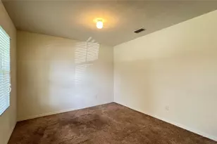 3670 Maidencain St, Clermont, FL 34714 - Photo 4