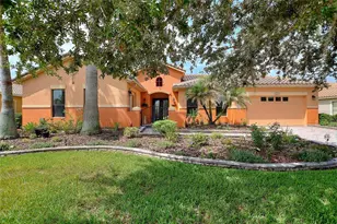 915 San Raphael St, Poinciana, FL 34759 - Photo 1
