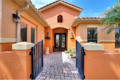 915 San Raphael Street, Poinciana, FL 34759 - Photo 2
