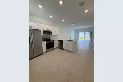 3120 Skyline Loop, Kissimmee, FL 34758 - Photo 4