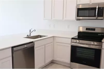 2452 Skyline Loop, Kissimmee, FL 34758 - Photo 2