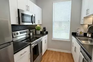 860 N Orange Ave, Orlando, FL 32801 - Photo 12