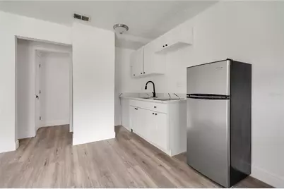 1409 College Park Lane, Tampa, FL 33612 - Photo 8