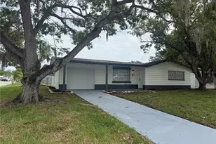 3019 Lloyd Dr, Holiday, FL 34691 - Photo 2