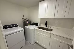 3019 Lloyd Dr, Holiday, FL 34691 - Photo 6