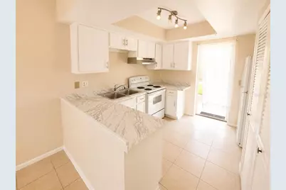 29 W Country Cove Way #29, Kissimmee, FL 34743 - Photo 10
